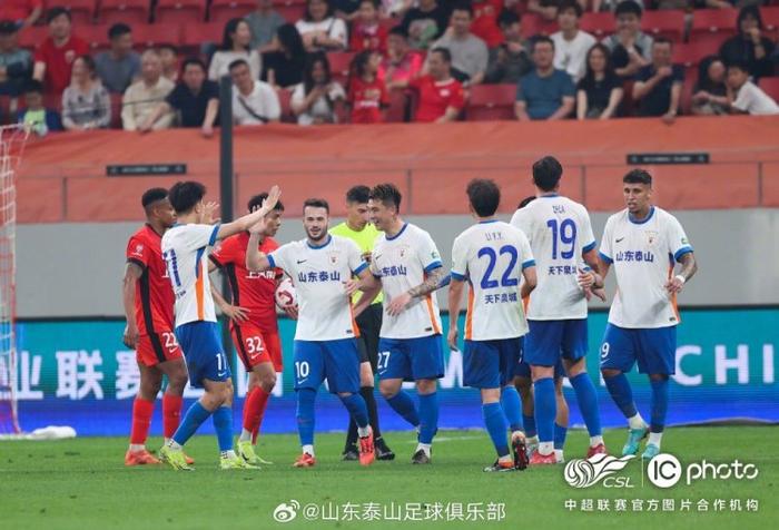 欧博官网登录入口 -关于朗斯客场与波尔多对抗,争取客场胜利的信息